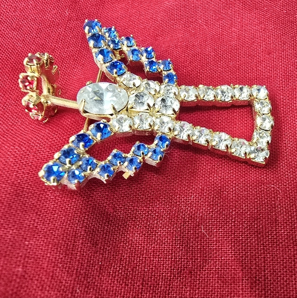 Angel Pin Red White Blue Rhinestones Set in Gold-tone Brooch Pin - Picture 2 of 5